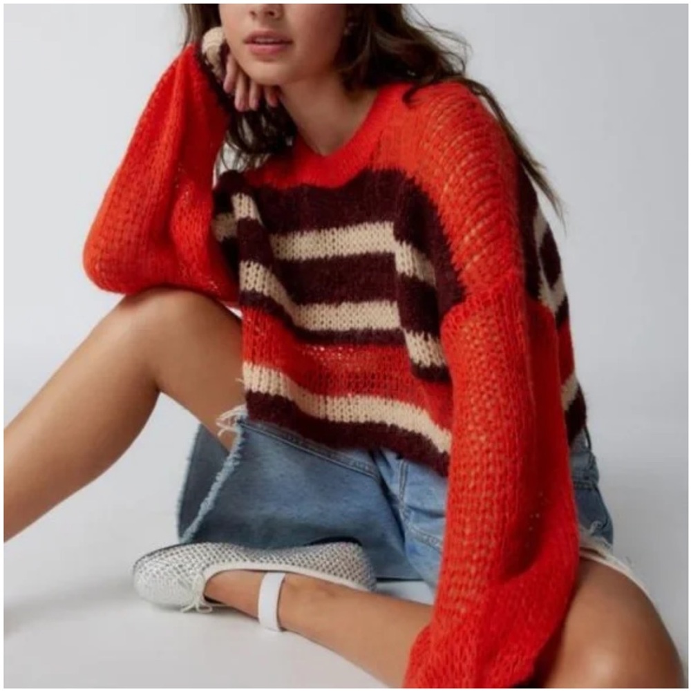 Kimchi‎ Blue (Urban Outfitters) | Women’s Cropped Knit Sweater (Size Medium)